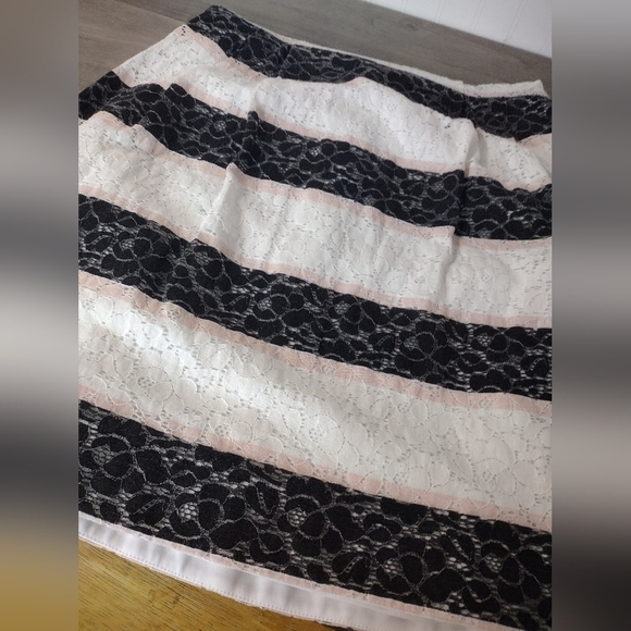 Signature Robbie Bee striped lace fit and flare dress size 14 - Picture 7 of 11